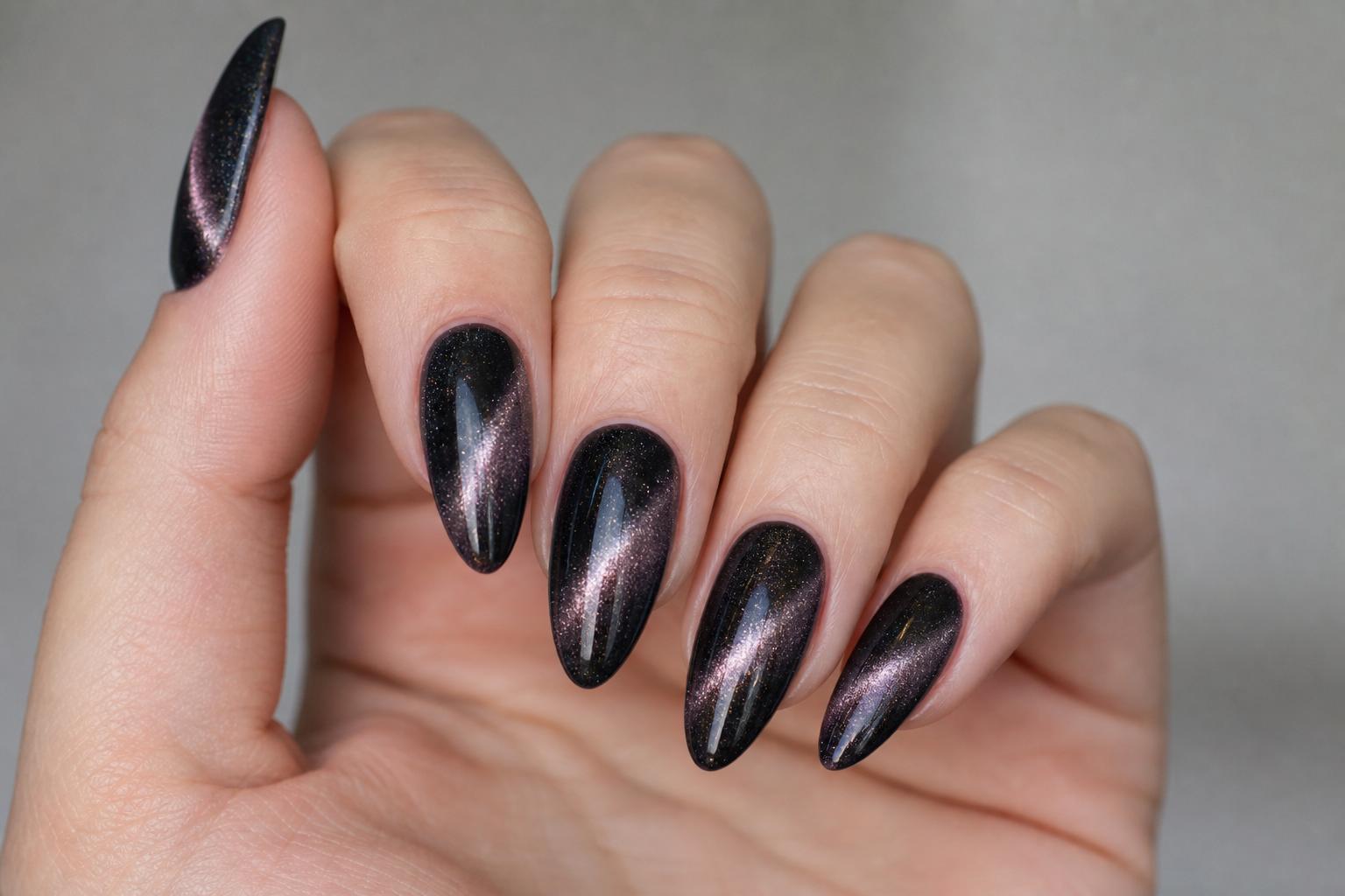 Cat Eye Nails: The Magnetic Manicure Trend Canadians Can’t Stop Staring At